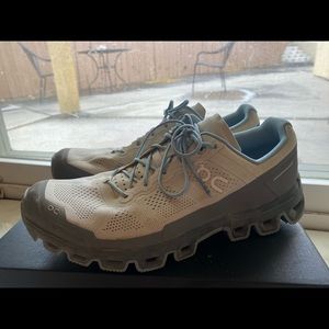 On Cloudventure Trail Runners W Size 9
